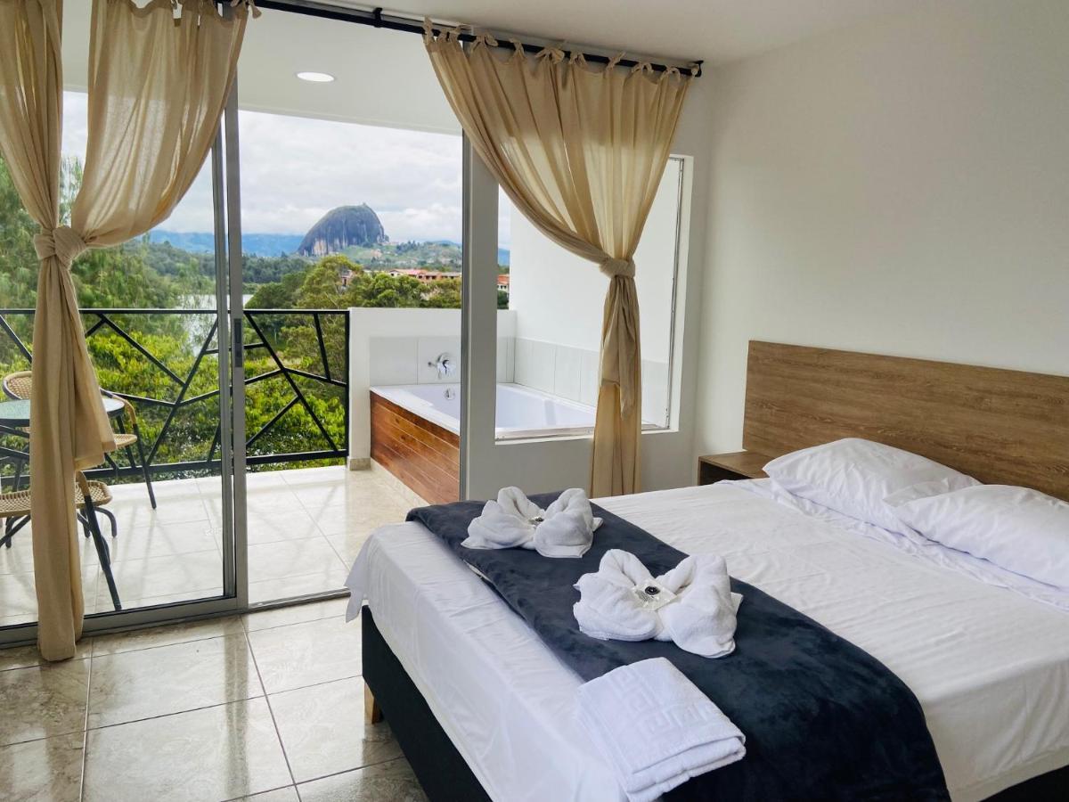 La Madriguera Hotel กัวตาเป ภายนอก รูปภาพ