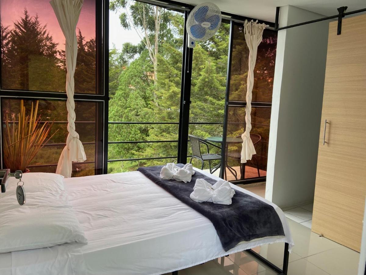 La Madriguera Hotel กัวตาเป ภายนอก รูปภาพ
