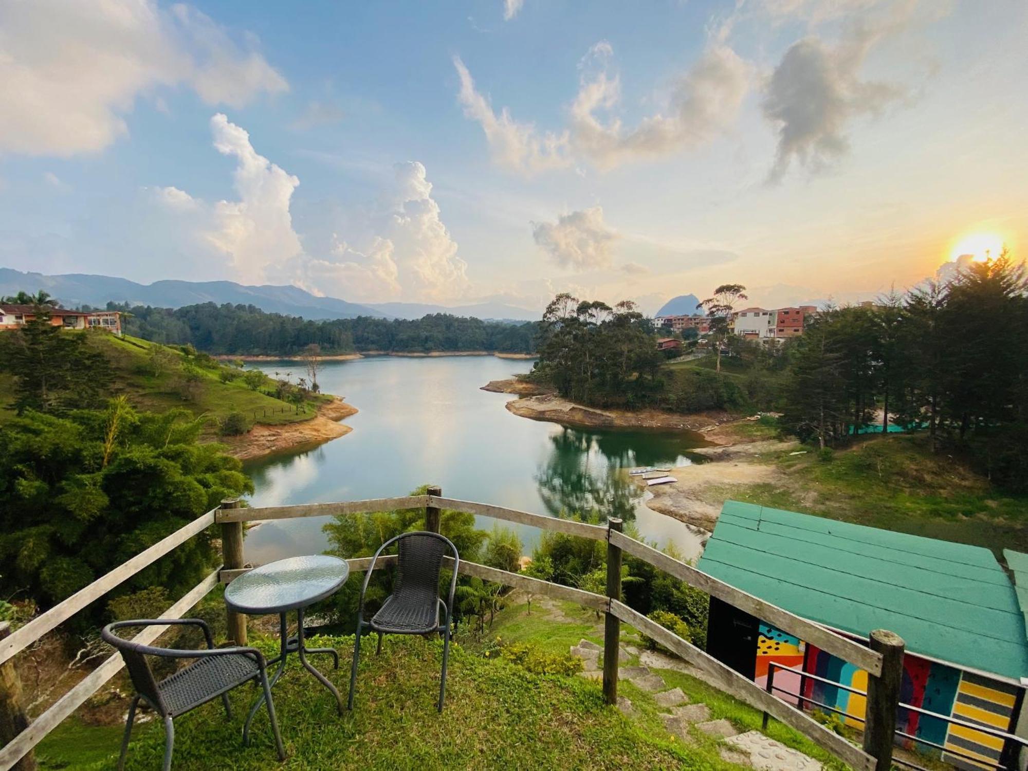 La Madriguera Hotel กัวตาเป ภายนอก รูปภาพ