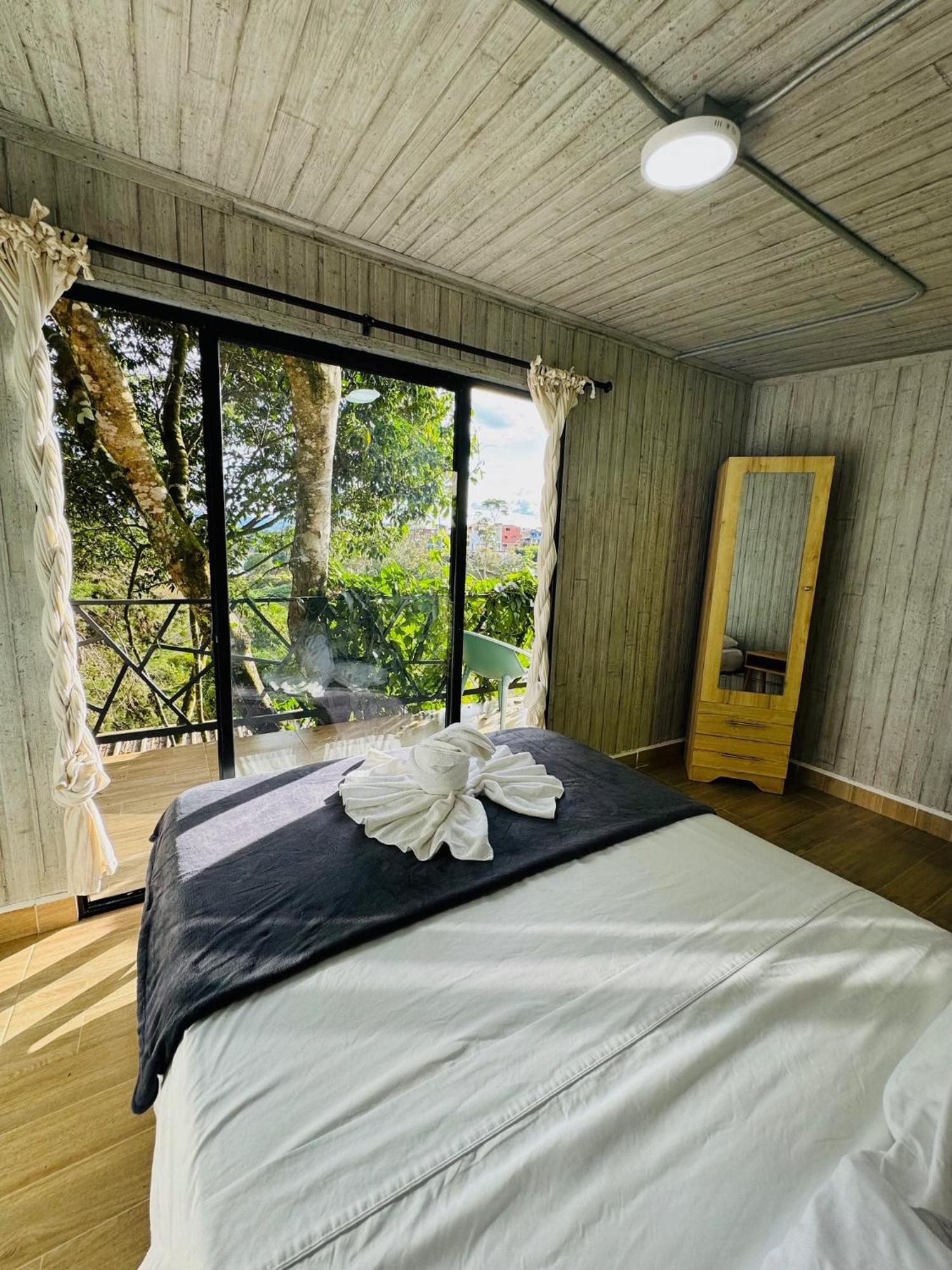 La Madriguera Hotel กัวตาเป ภายนอก รูปภาพ
